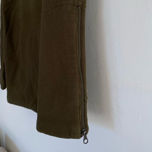 Lululemon Olive Pullover Sweater, Size 4 - Picture 4 of 4